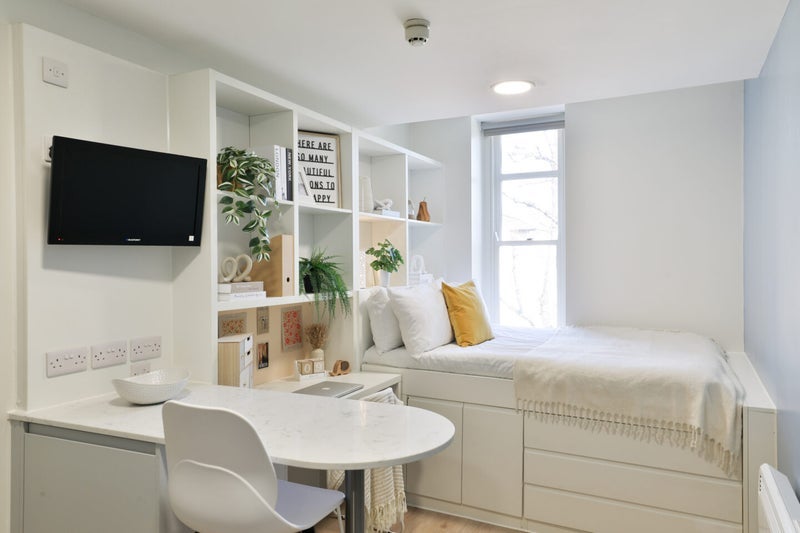 Room Whiteladies Road in Bristol