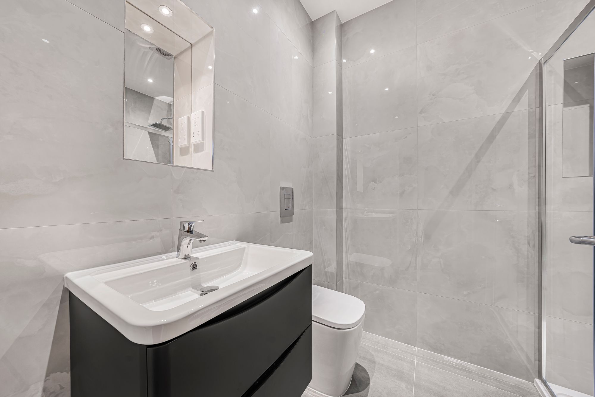 Flat West Square in Harlow