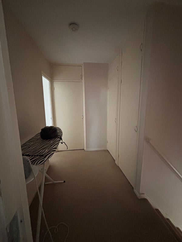 Room Watts Street in Greater London