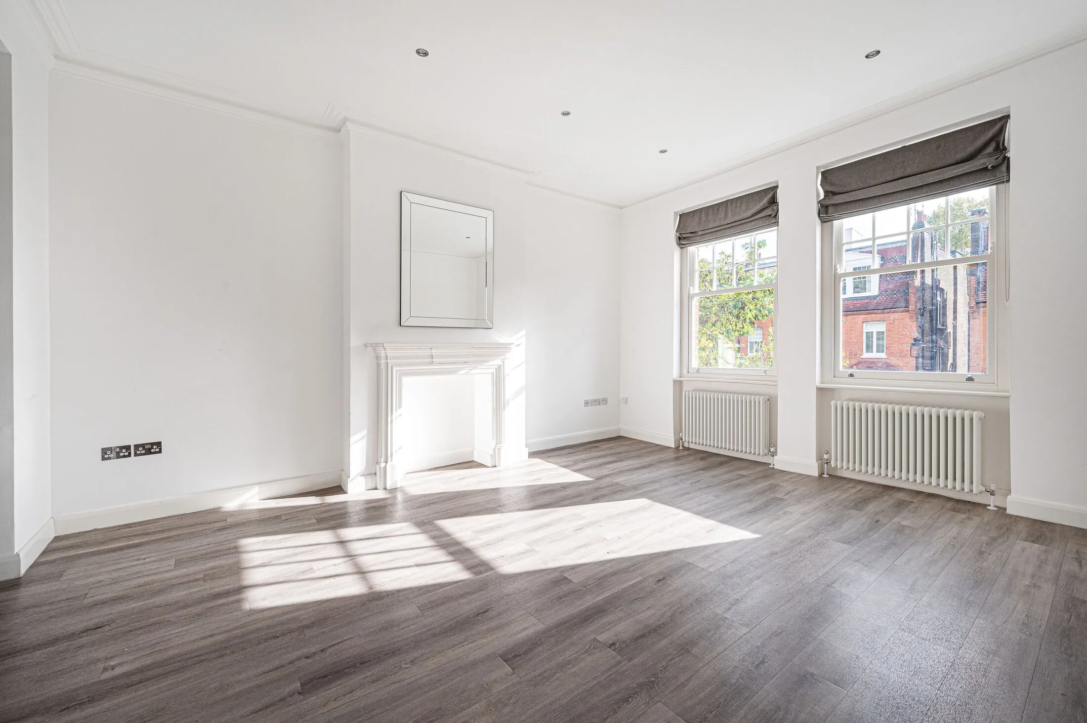Flat Aberdare Gardens in Greater London