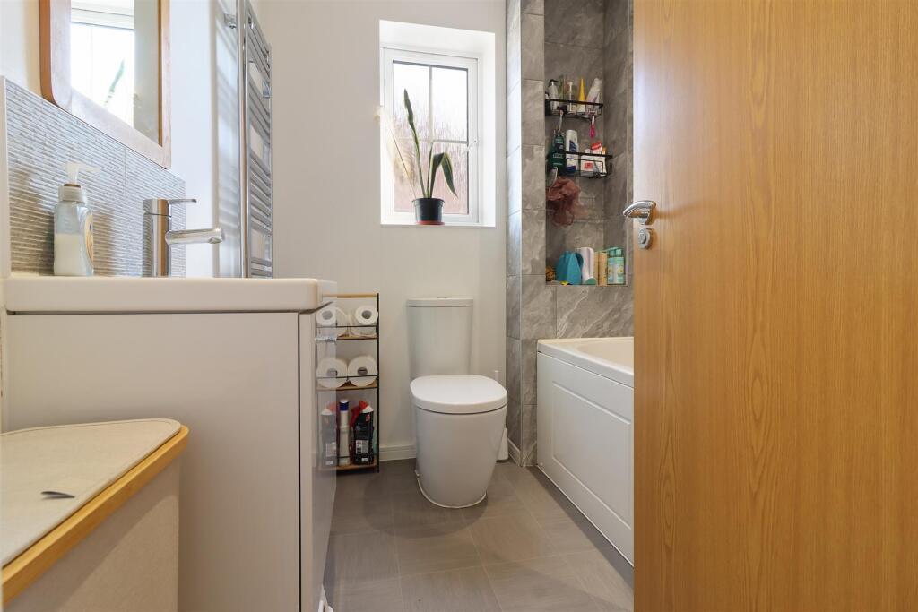 House Curbar Close in Mansfield