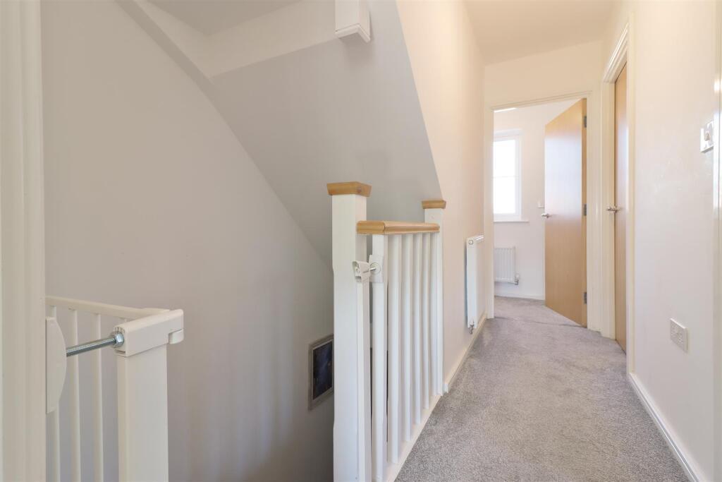 House Curbar Close in Mansfield