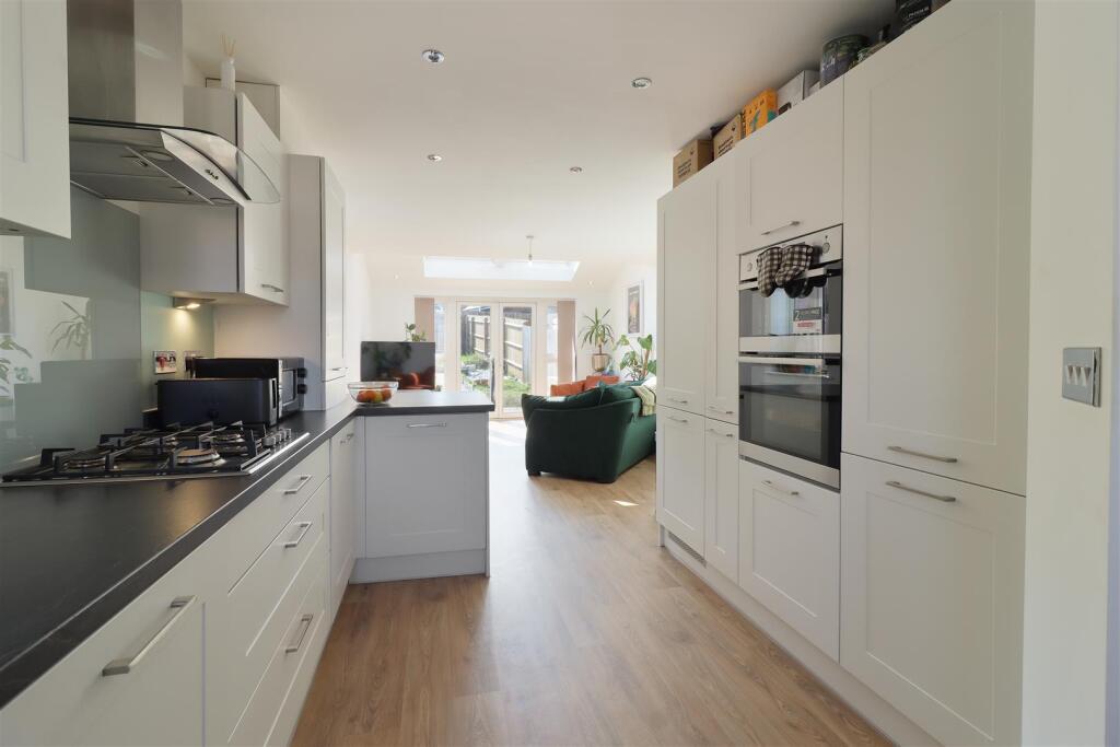 House Curbar Close in Mansfield