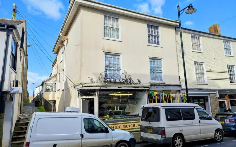 Flat Fore Street in South Hams