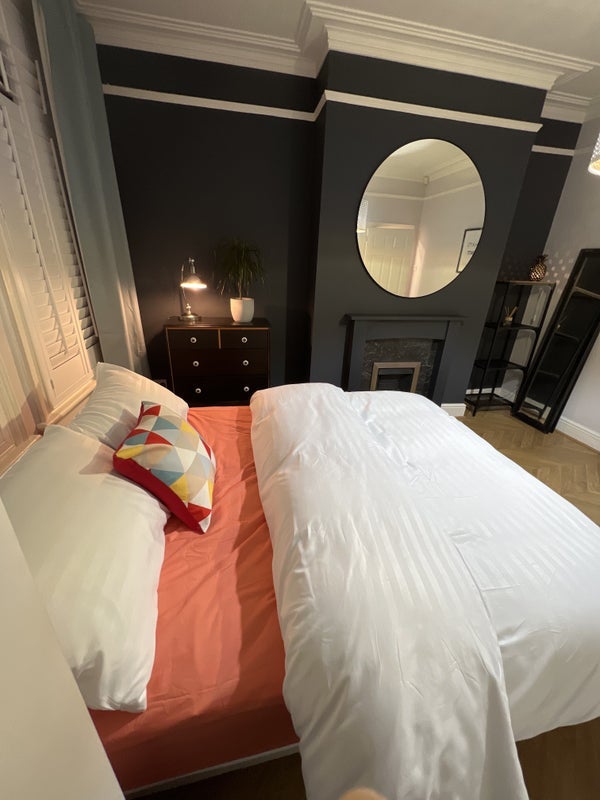 Room Fairhope Avenue in Salford