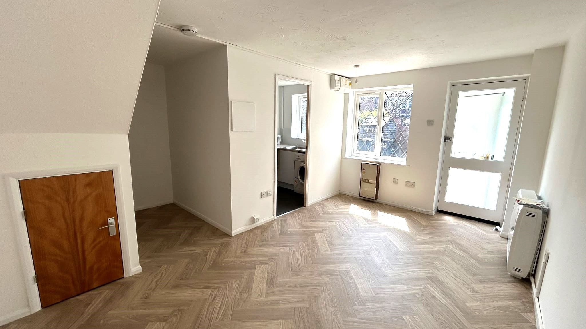 House Hawthorn Close in Greater London