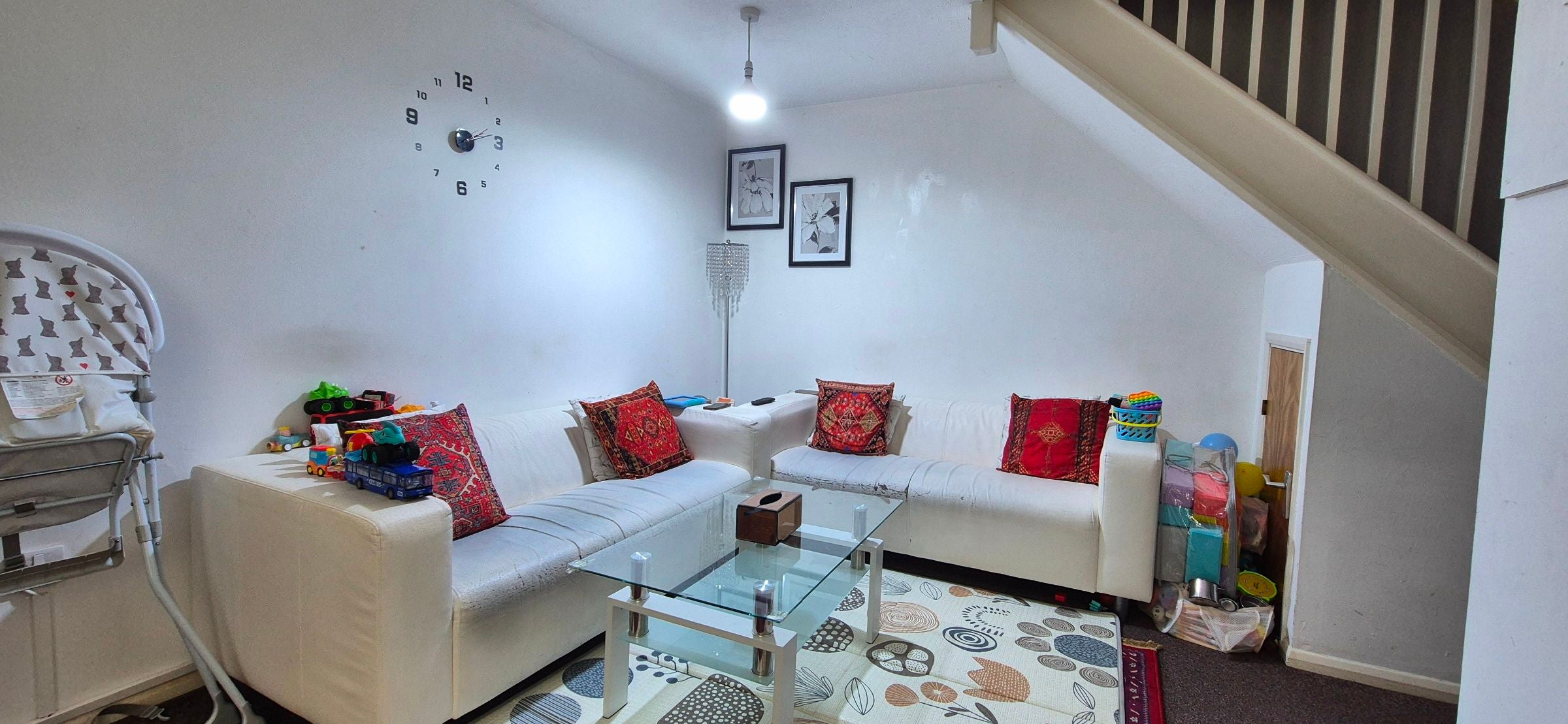 House Hawthorn Close in Greater London