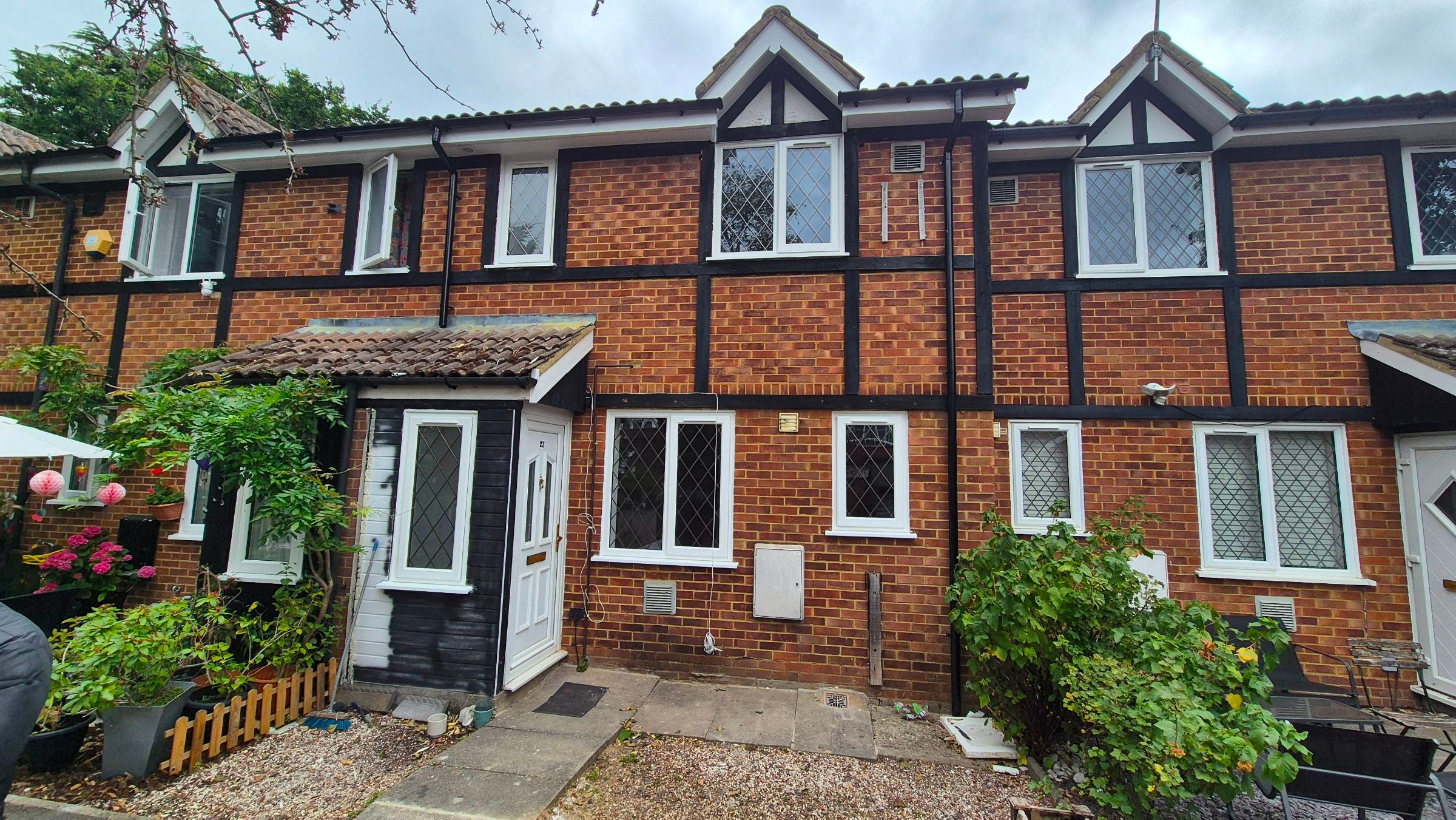 House Hawthorn Close in Greater London