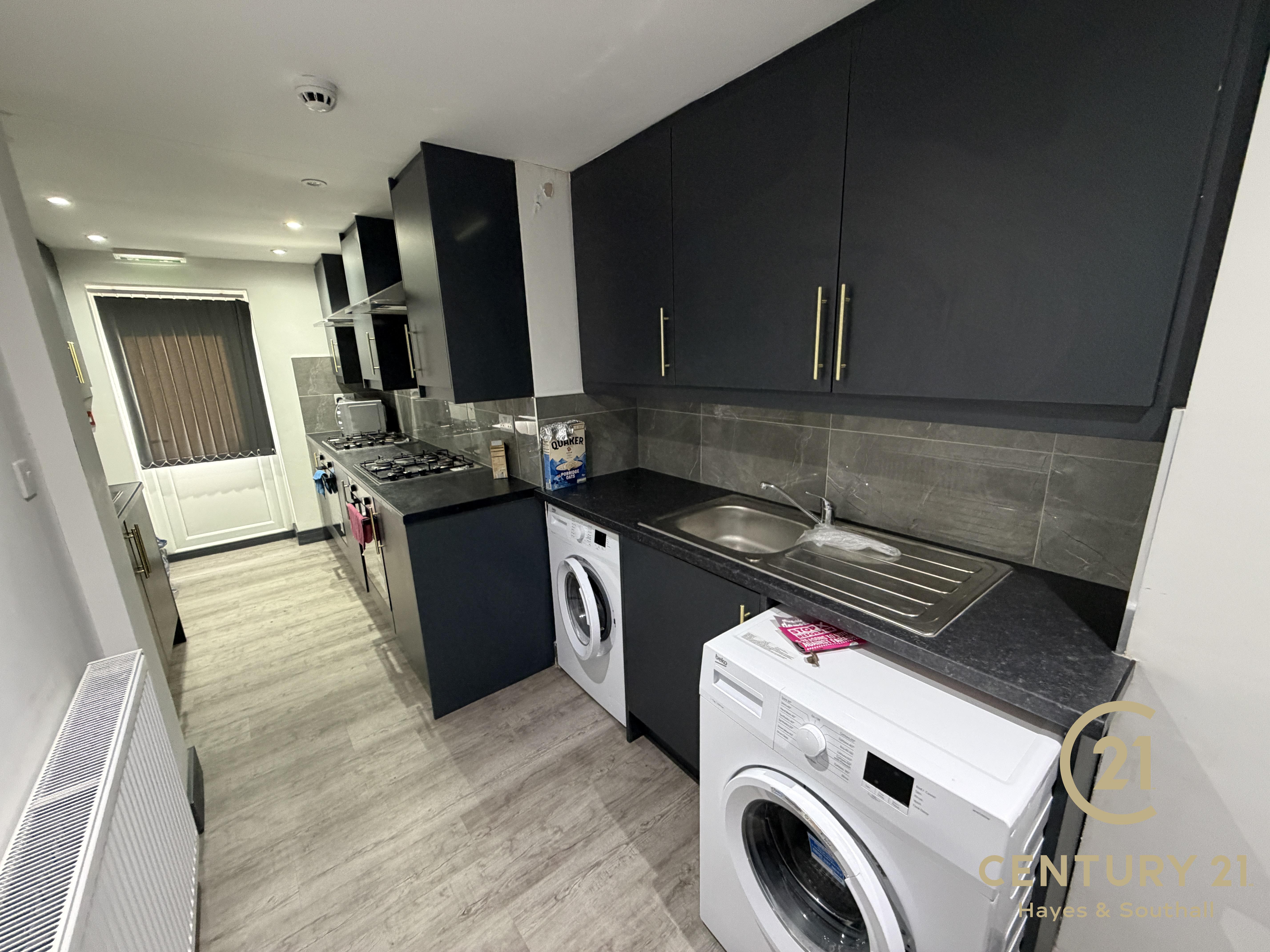 Room Colham Avenue in Greater London