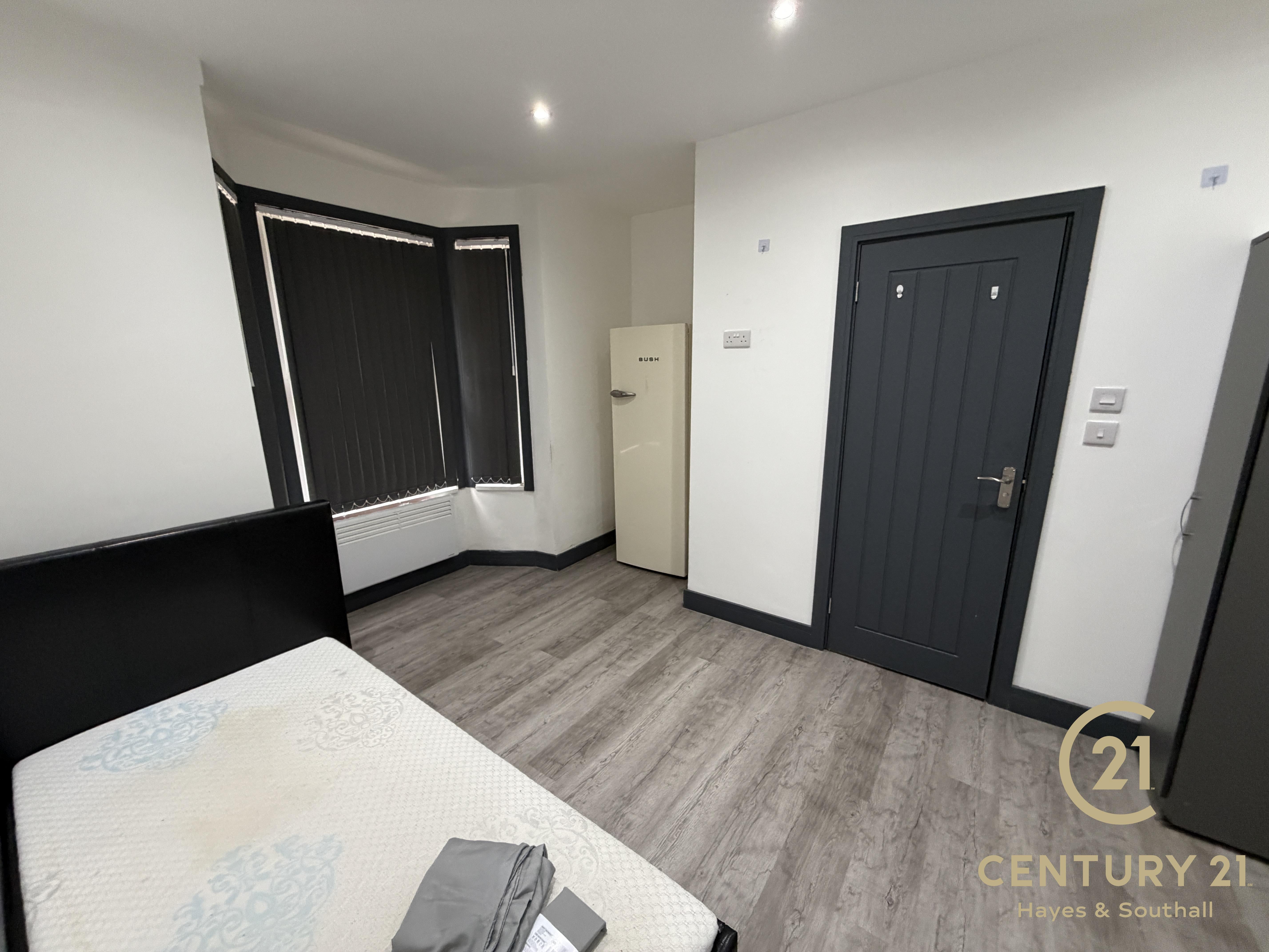 Room Colham Avenue in Greater London