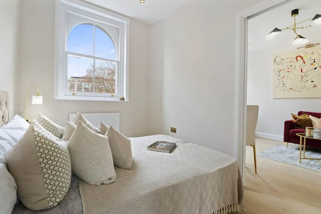 Flat Kensington Gardens Square in City of Westminster