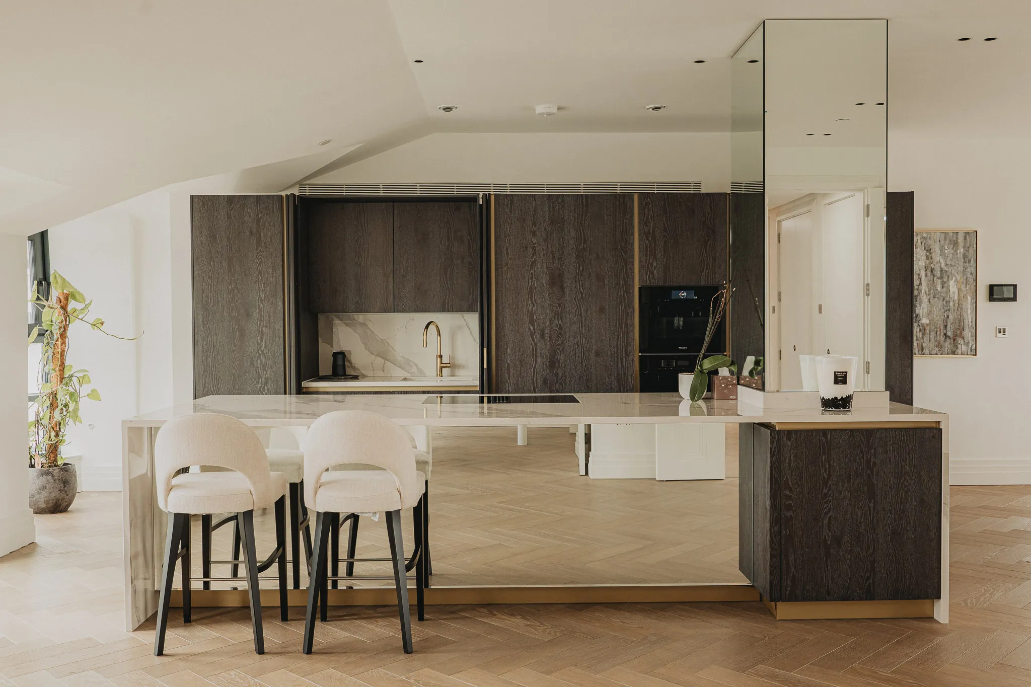 Flat Kensington Gardens Square in City of Westminster