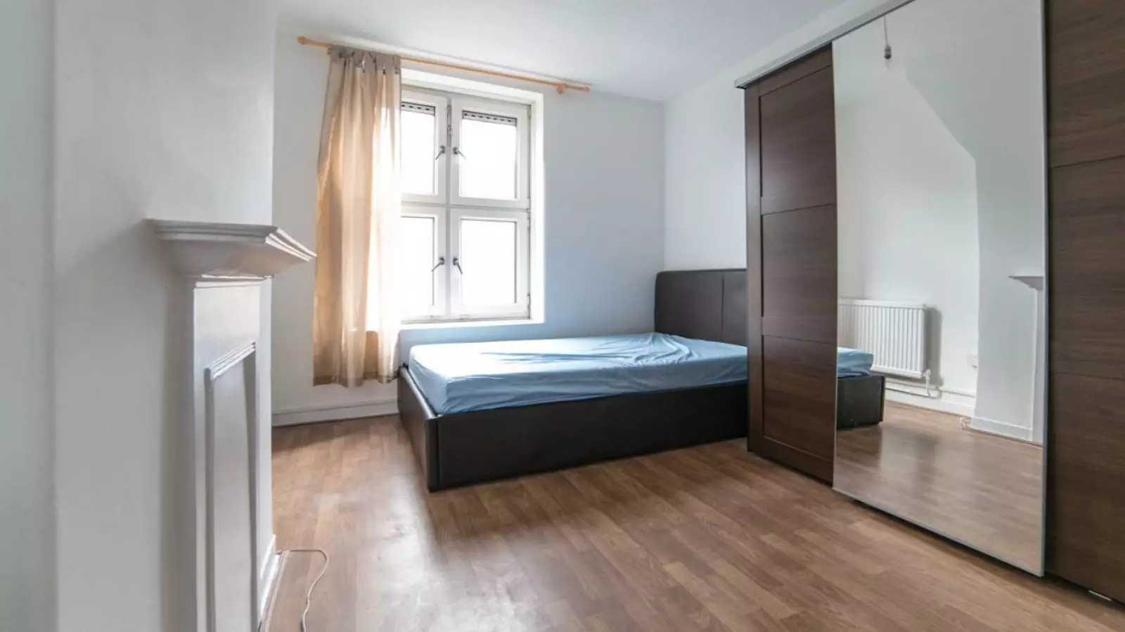 Flat Wandsworth Road in Greater London