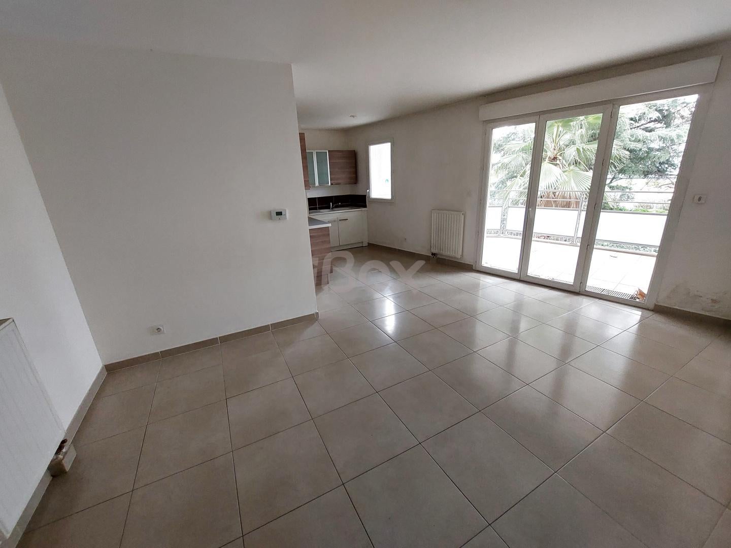 Flat Avenue Gabriel Péri in La Valette-du-Var