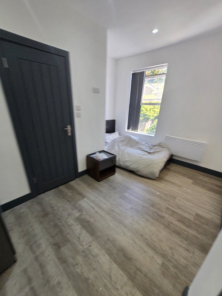 Flat Colham Avenue in Greater London