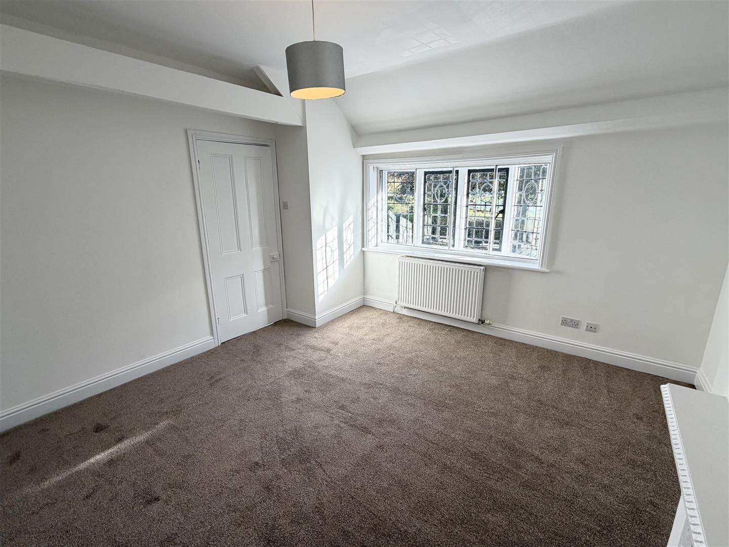 House Neston Road in Thornton Hough
