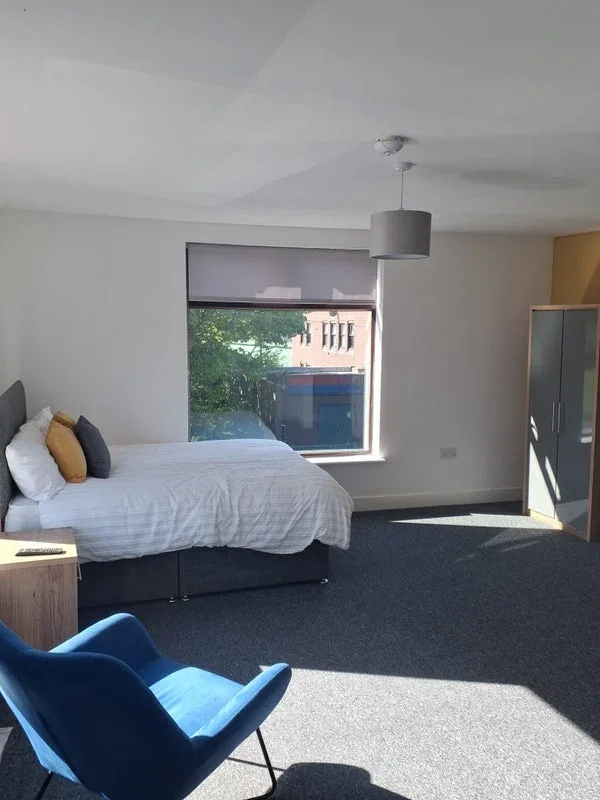 Room Crispin Street in St Helens