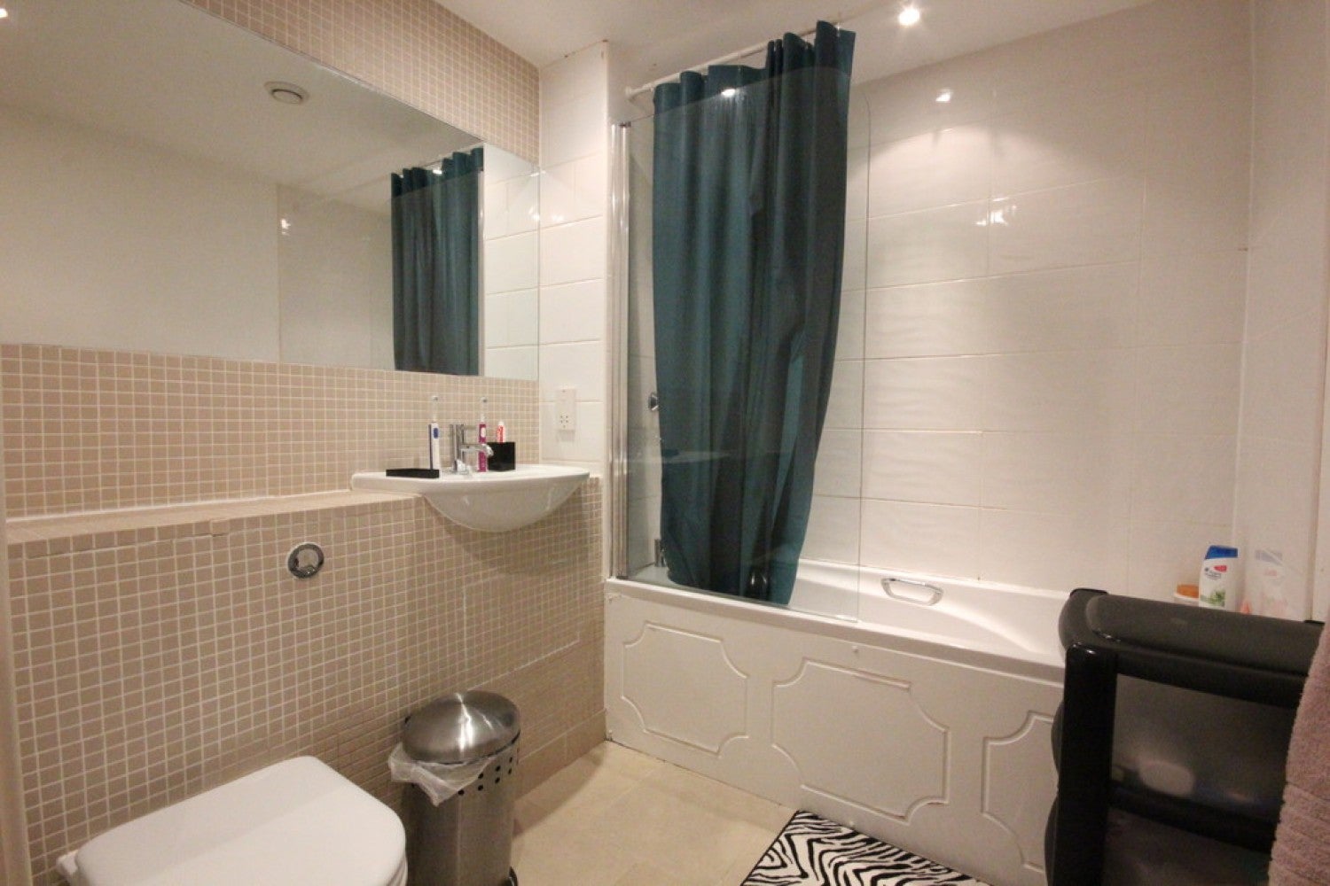 Flat Penistone Road in Sheffield