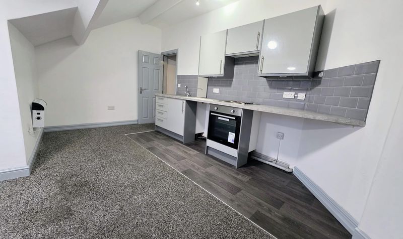 Flat Barnsley Road in Wakefield