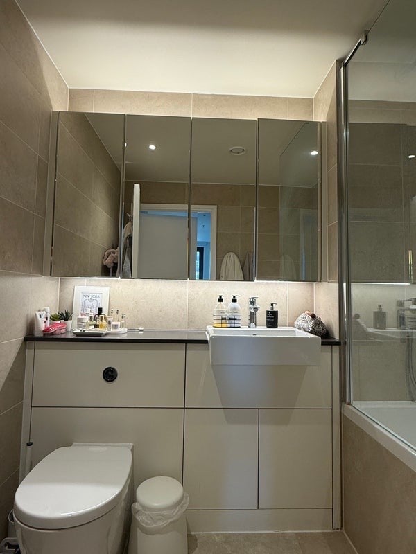 Room Mallow Walk in Greater London