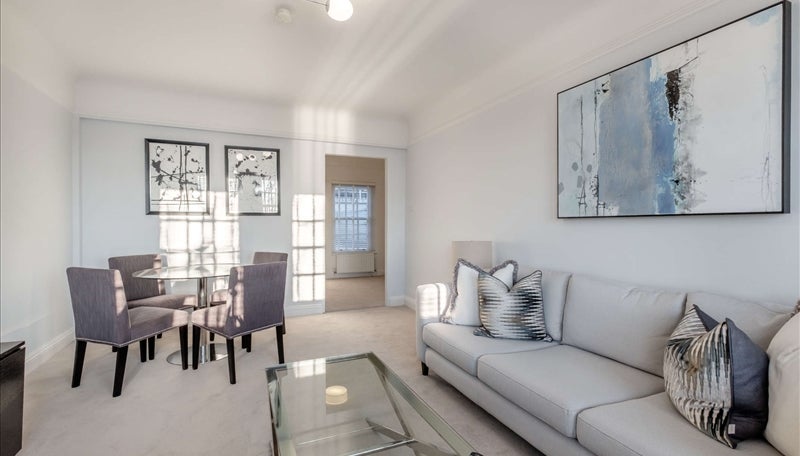 Flat Fulham Road in Greater London