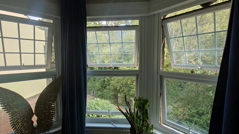 Room Ashford Avenue in Greater London