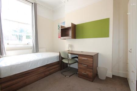 Flat Dale Street in Royal Leamington Spa