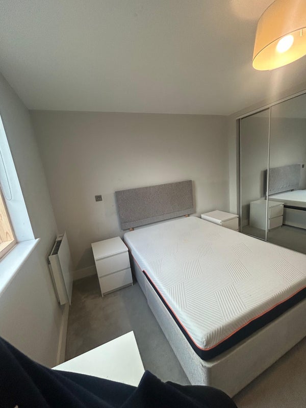Room Stoke Road in Slough