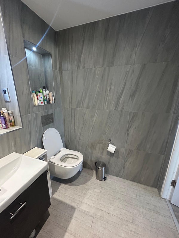Room Stoke Road in Slough