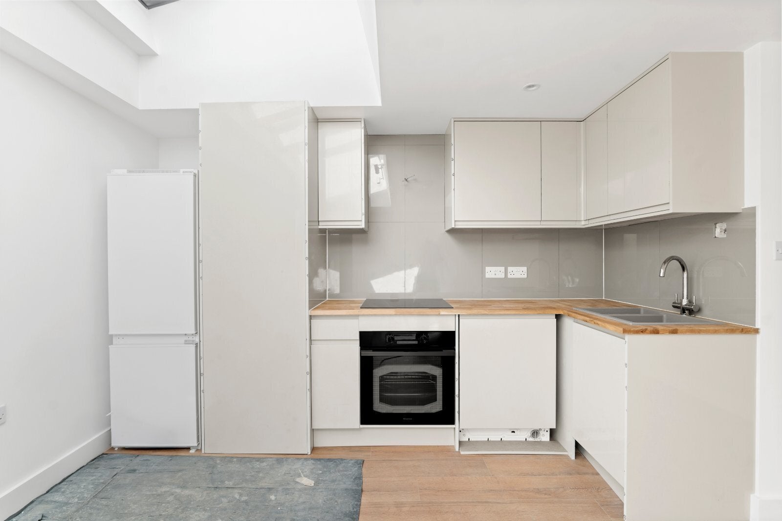 Flat Goswell Road in Greater London