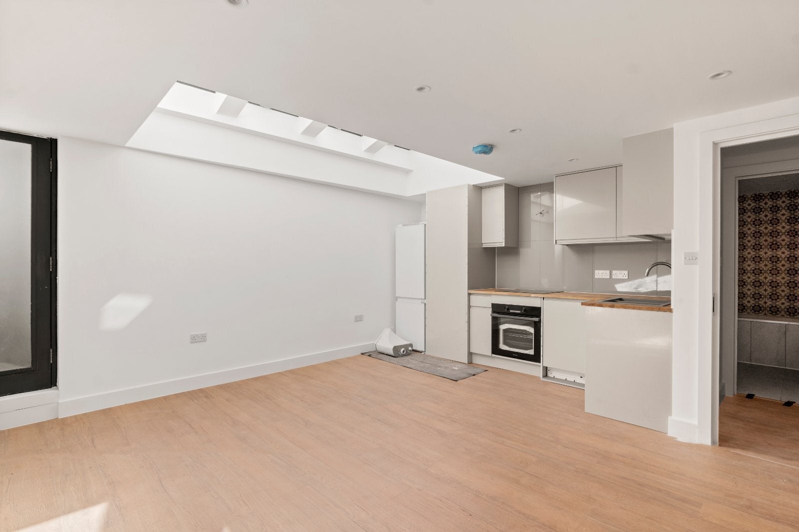 Flat Goswell Road in Greater London