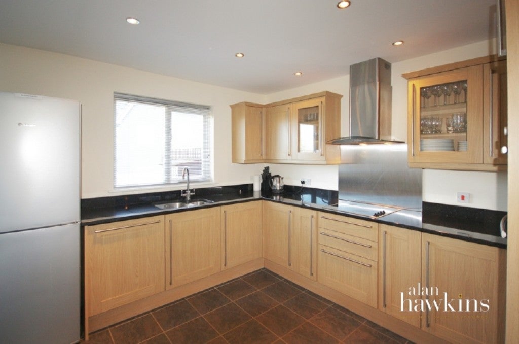 House Wiltshire Crescent in Royal Wootton Bassett