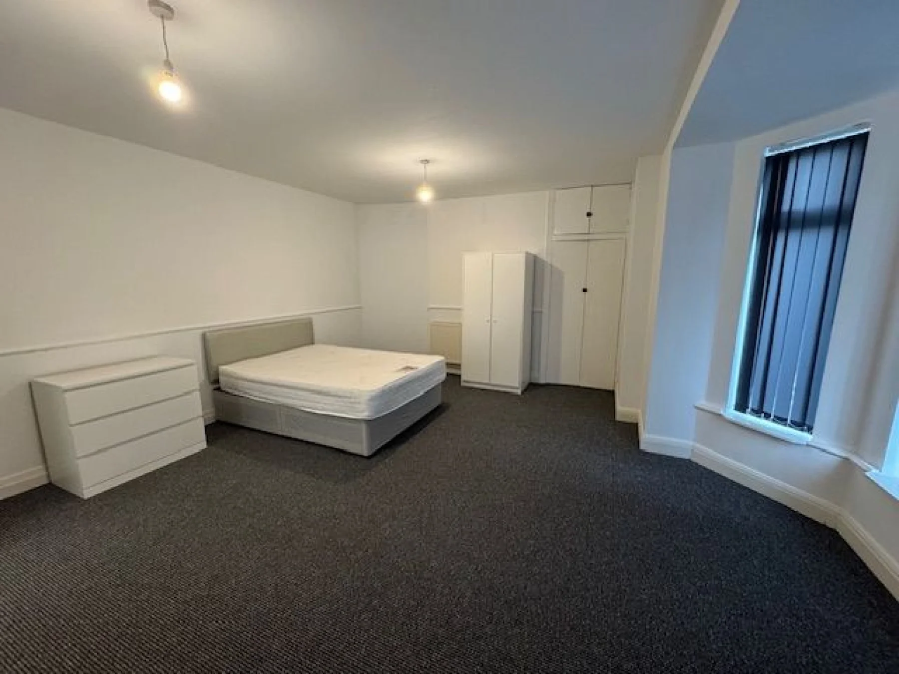 Flat Anlaby Road in Hull