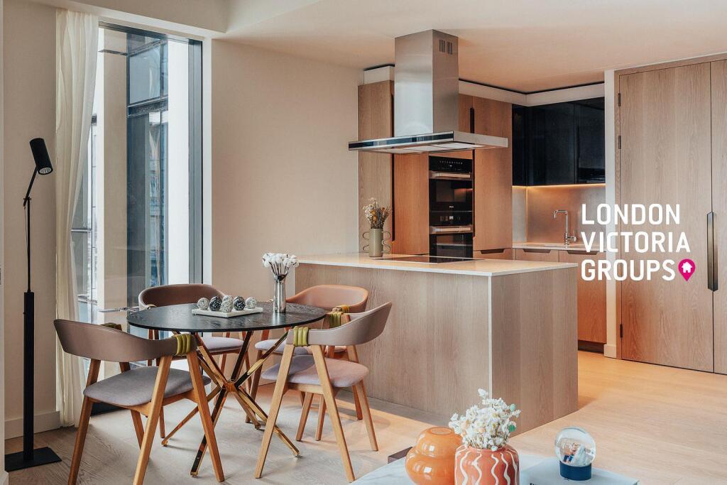 Flat Carnation Way in Greater London