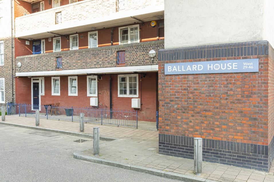 Flat Horseferry Place in Greater London
