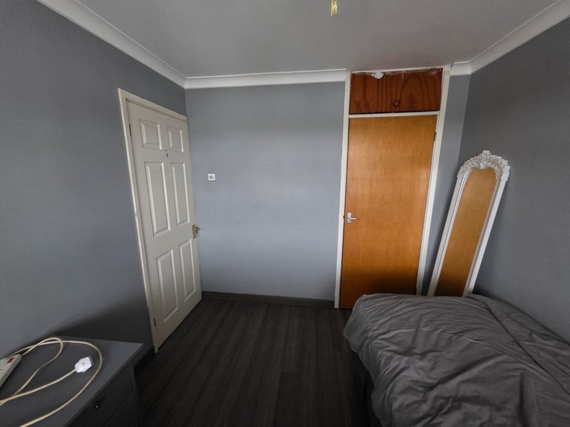 Room Ael-y-Bryn in Cardiff