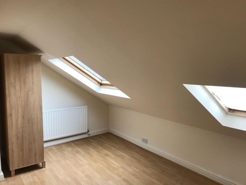 Room Dowlas Street in Greater London