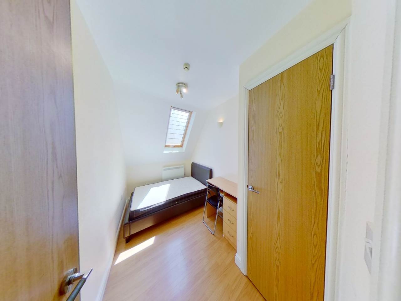 Flat Crwys Road in Cardiff