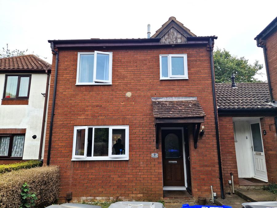House Mallard Close in Northampton
