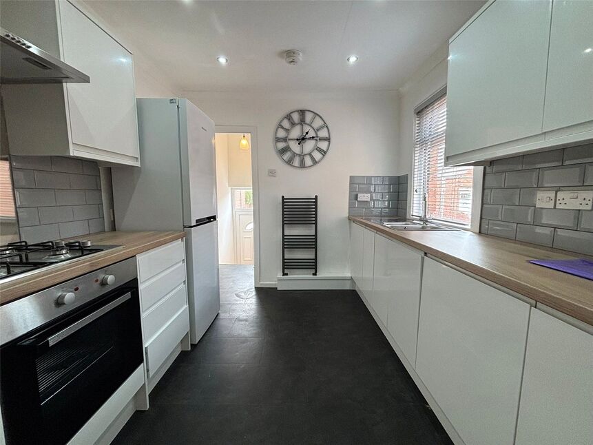 Flat Coniston Avenue in Newcastle upon Tyne