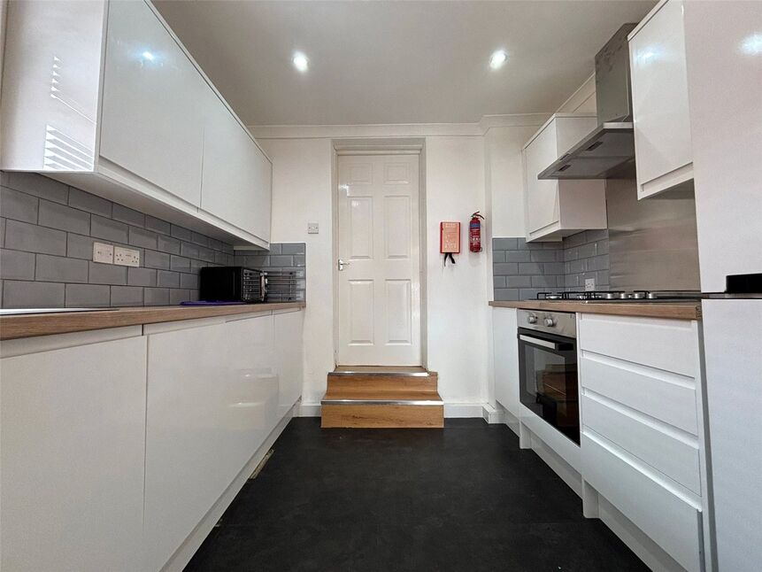 Flat Coniston Avenue in Newcastle upon Tyne