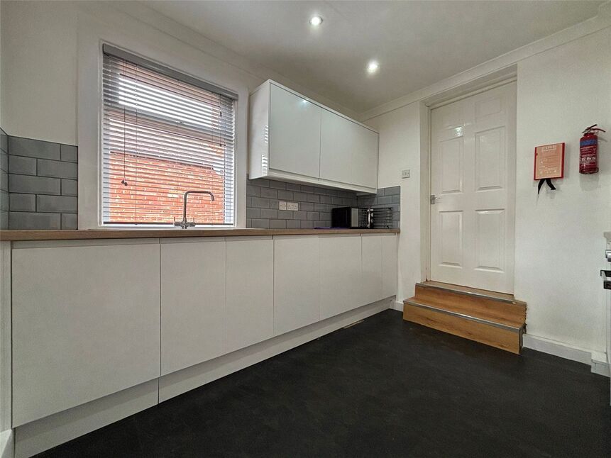 Flat Coniston Avenue in Newcastle upon Tyne