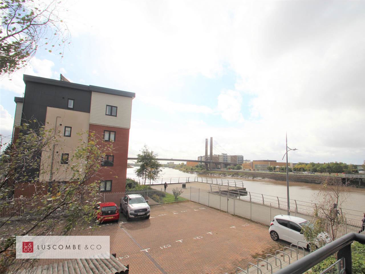 Flat Rodney Road in Newport