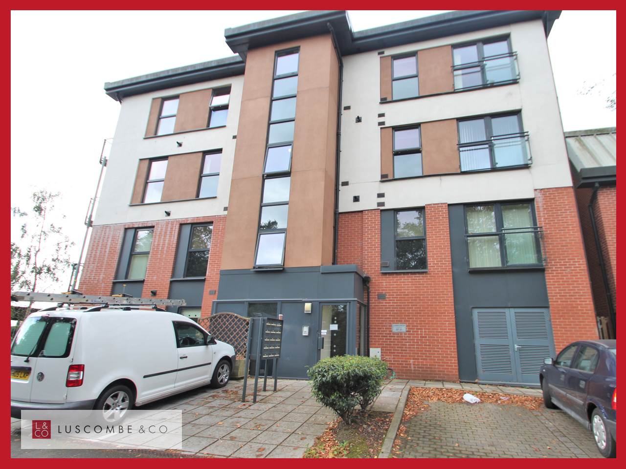 Flat Rodney Road in Newport