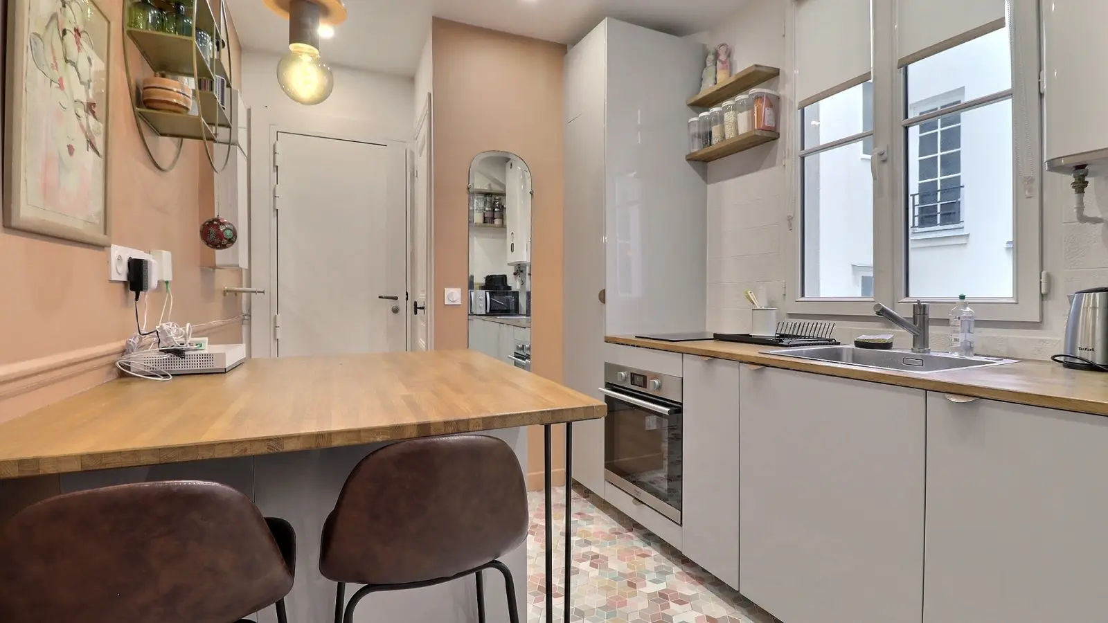 Appartement Rue Camille Tahan à Paris