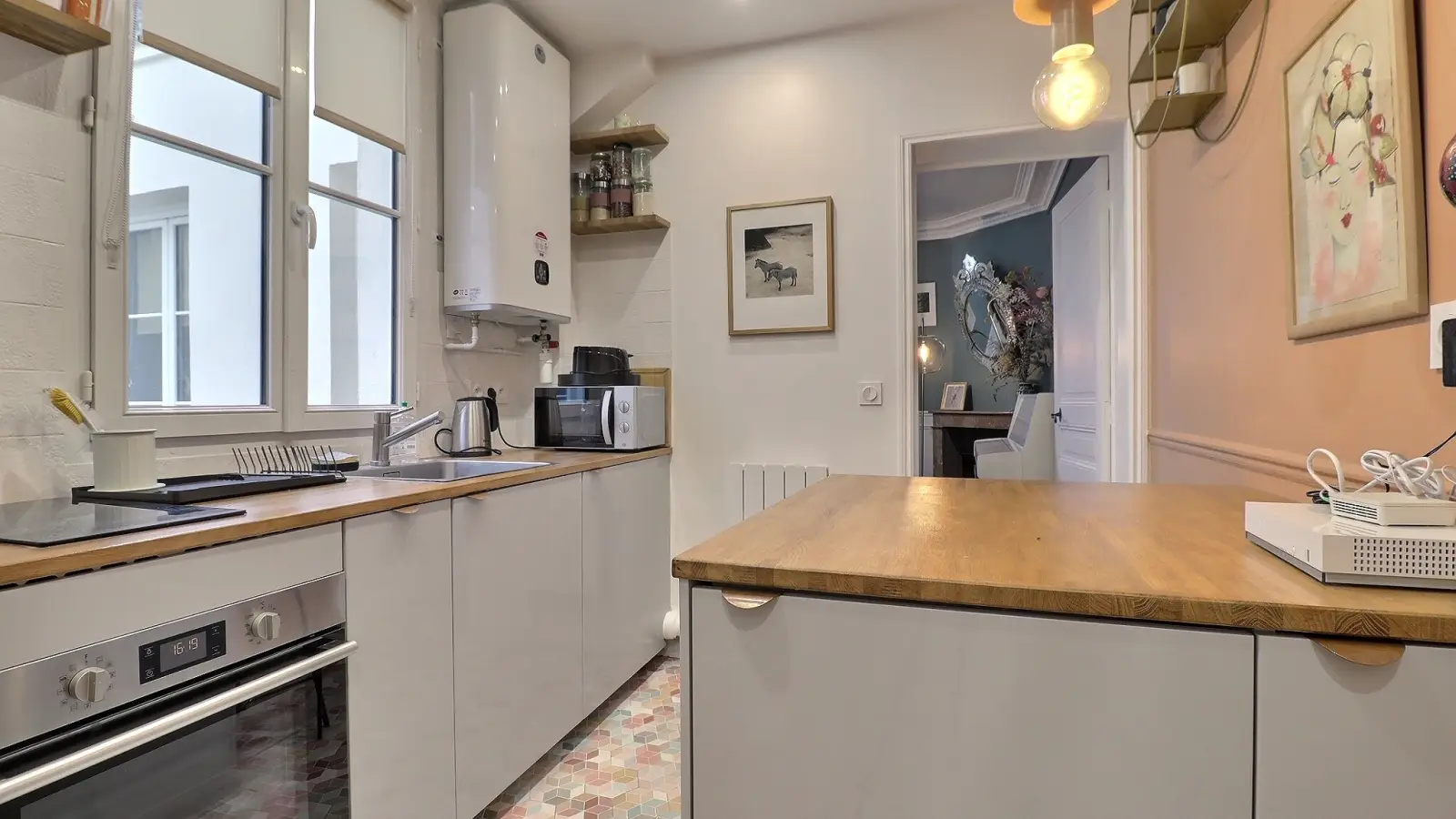 Appartement Rue Camille Tahan à Paris