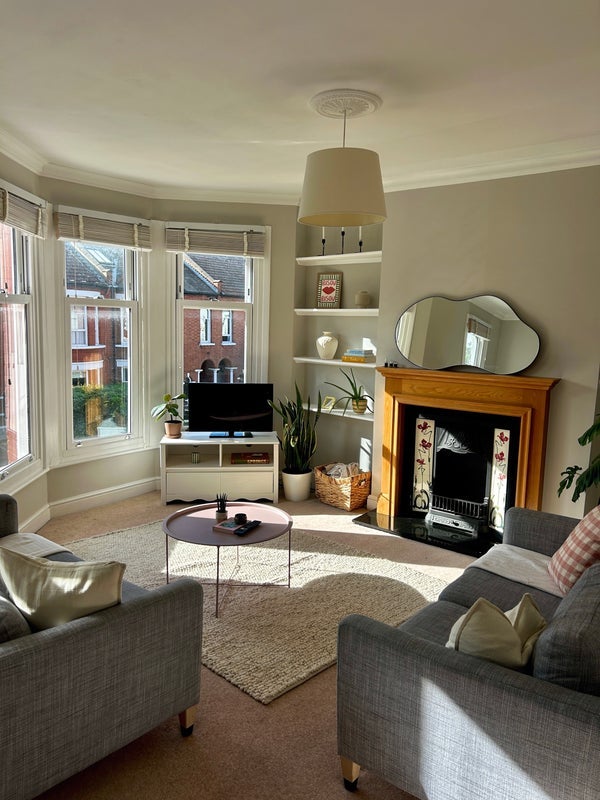 Room Haverhill Road in Greater London