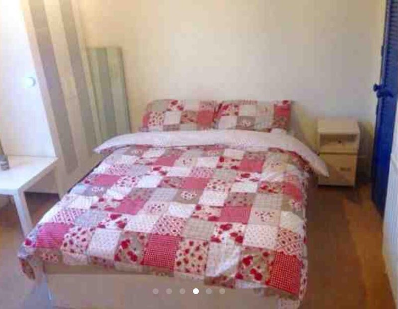 Room Stroud Road in Greater London