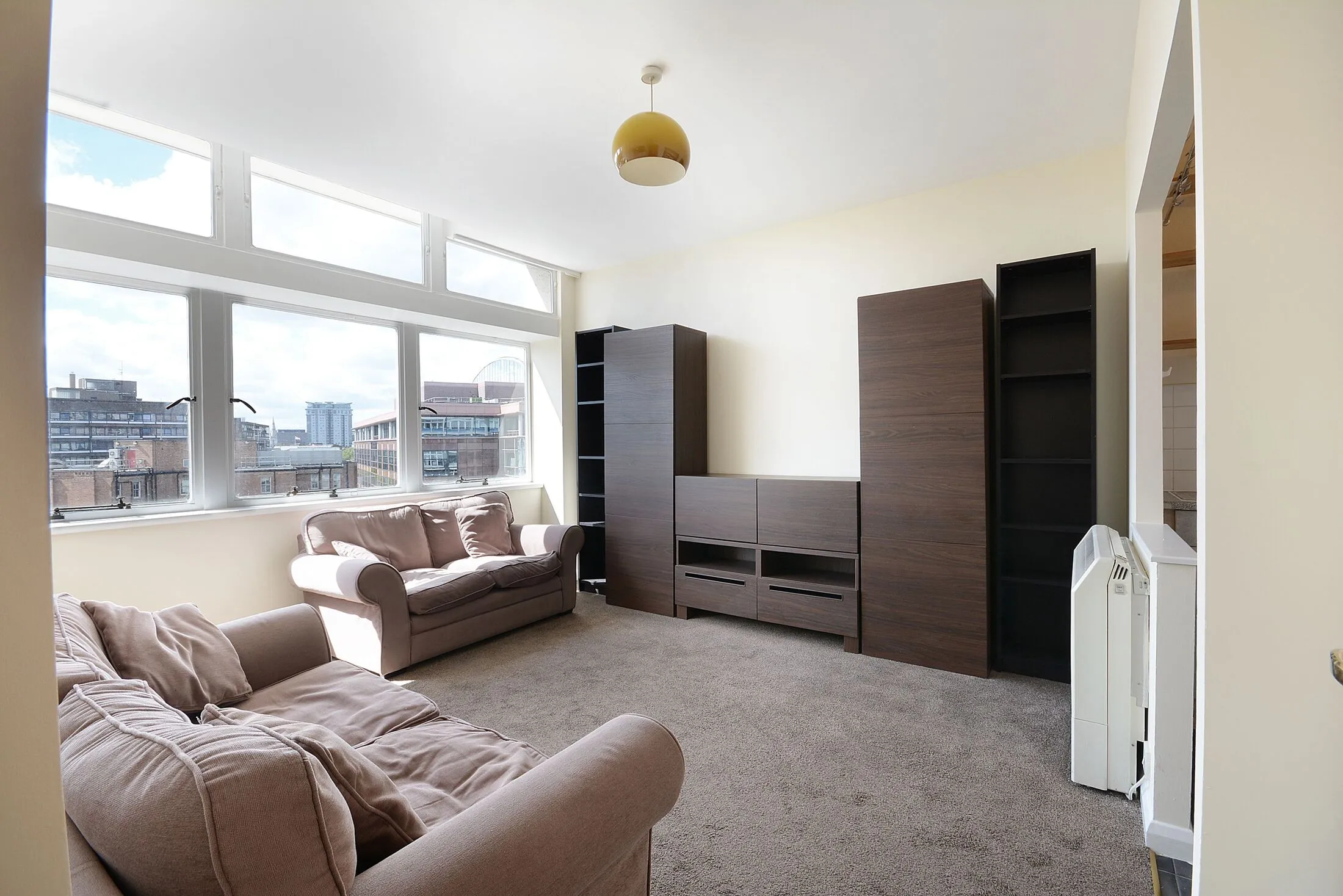 Flat Newington Causeway in Greater London