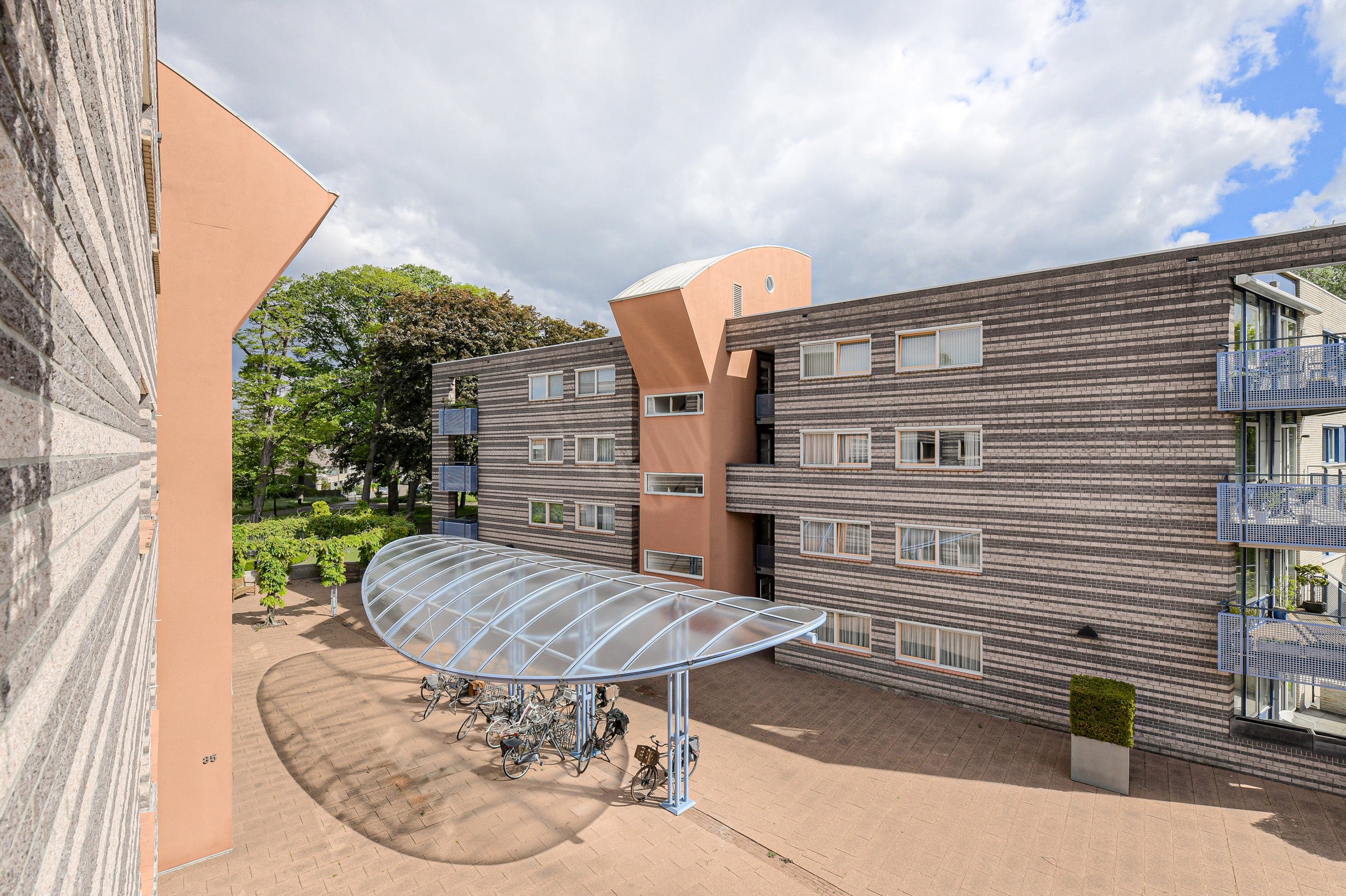Appartement te koop: Valkenierslaan 35C11, Breda